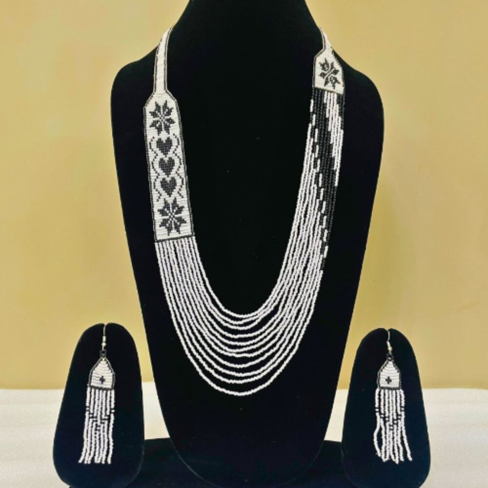 Handmade Beaded Jewelry Set – Boho Necklace & Earrings White With Black Hearts